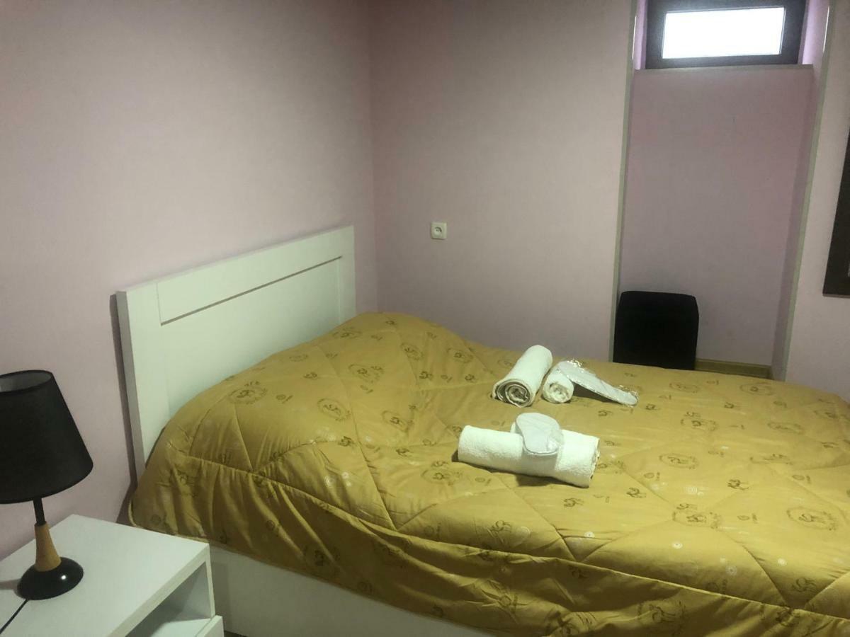 Dry Bridge Apartment Tbilisi Eksteriør billede